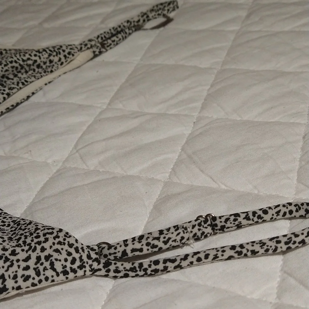 Sienna Sky midi dress - Picture 12 of 13